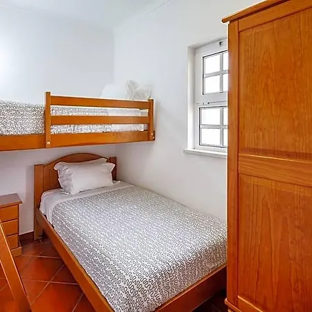 4 1 Crianca, Pisicina Aquec 3*